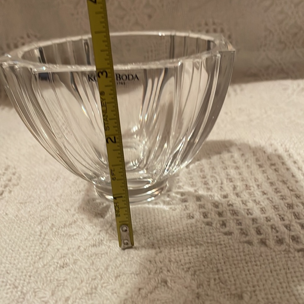 Kosta Boda Sweden Crystal Bowl - Picture 6 of 6